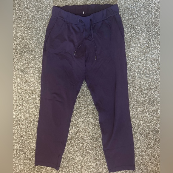 Lululemon On the Fly Pants - Picture 12 of 15